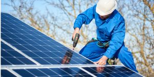 Installation Maintenance Panneaux Solaires Photovoltaïques à Le Biot